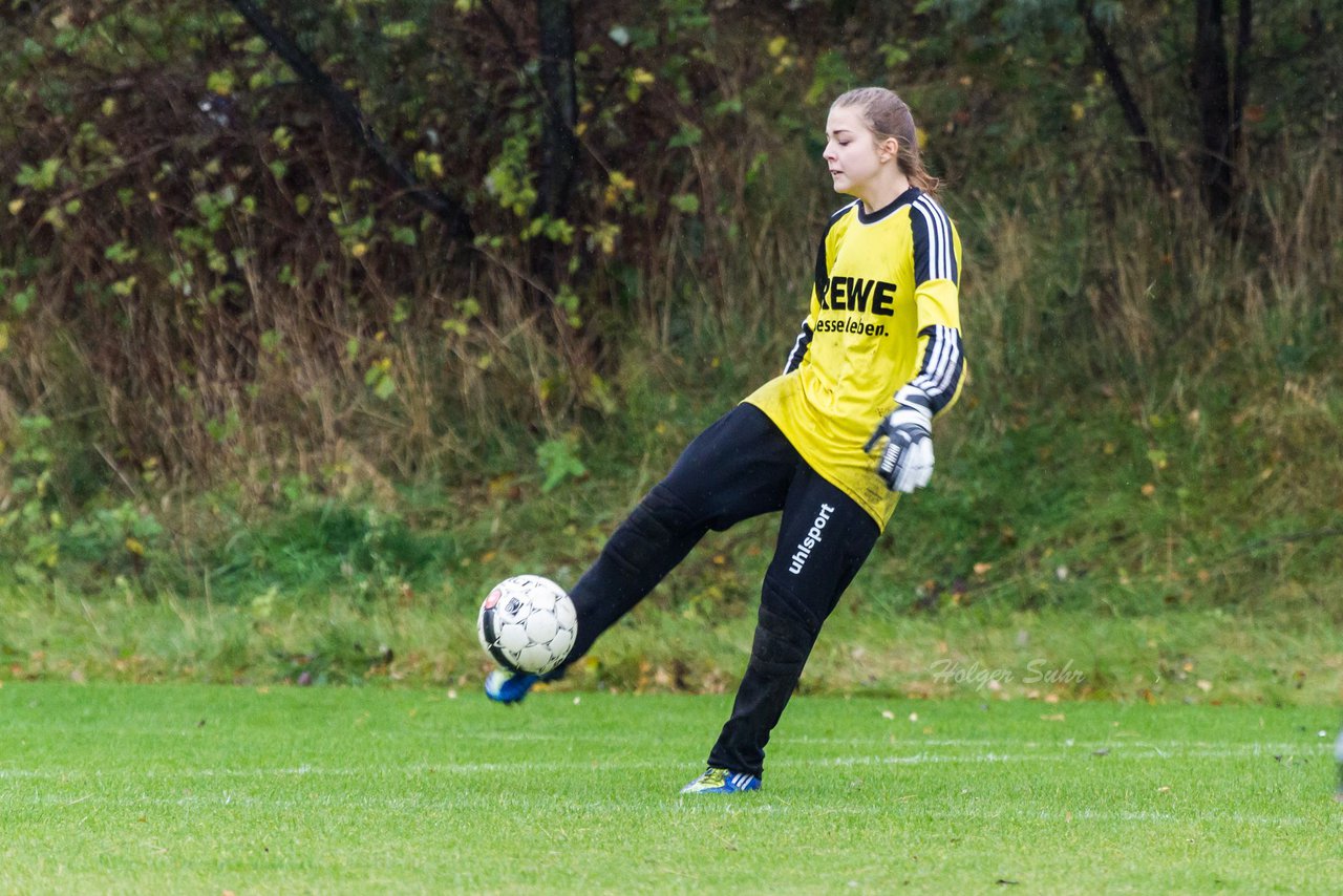 Bild 137 - B-Juniorinnen TuS Tensfeld - TSV Weddelbrook : Ergebnis: 3:1